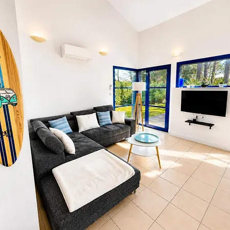 Premium, Climatisee, Piscine Chauffee, A Pied