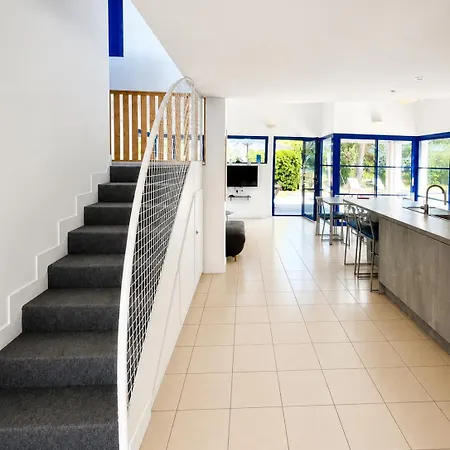 Premium, Climatisee, Piscine Chauffee, A Pied Villa *